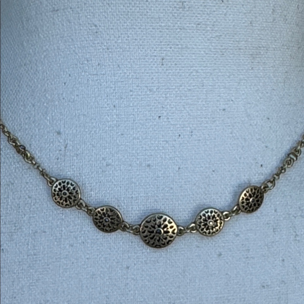 Lucky Brand dainty choker style necklace - NWOT - Picture 4 of 7